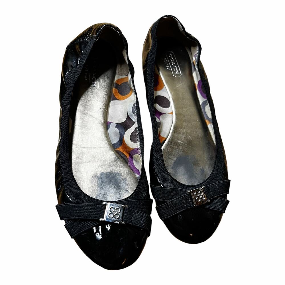 COACH Patent Leather Medallion Buckled Strapped Elastic Ballet Flats Size 9 GUC